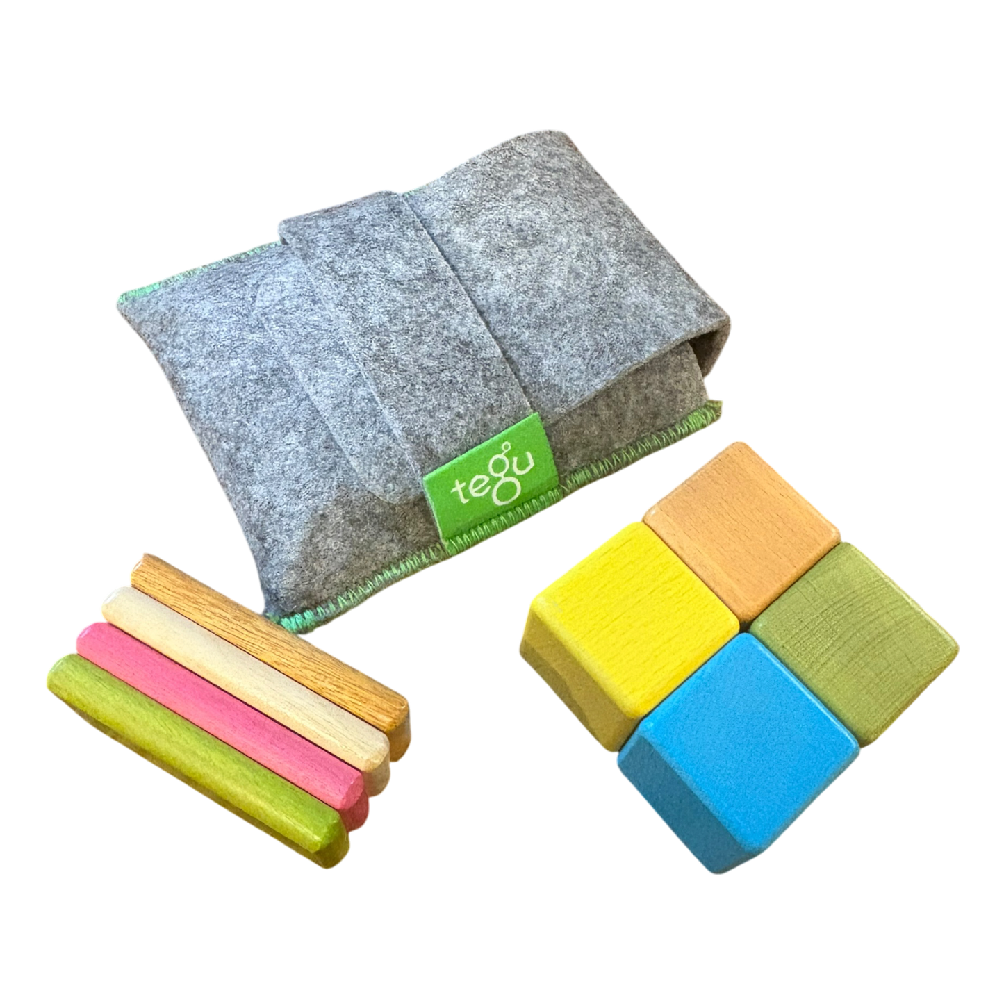 Magnetic Wooden Blocks Pocket Pouch