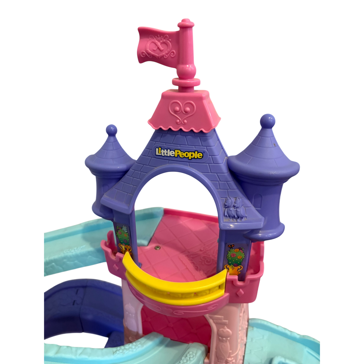 Little People Klip Klop Castle with Rapunzel and HTF Flag – Second Love