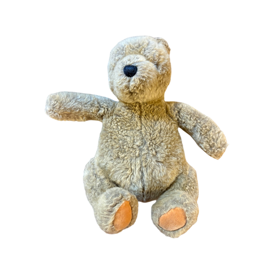 Classic Pooh 11"